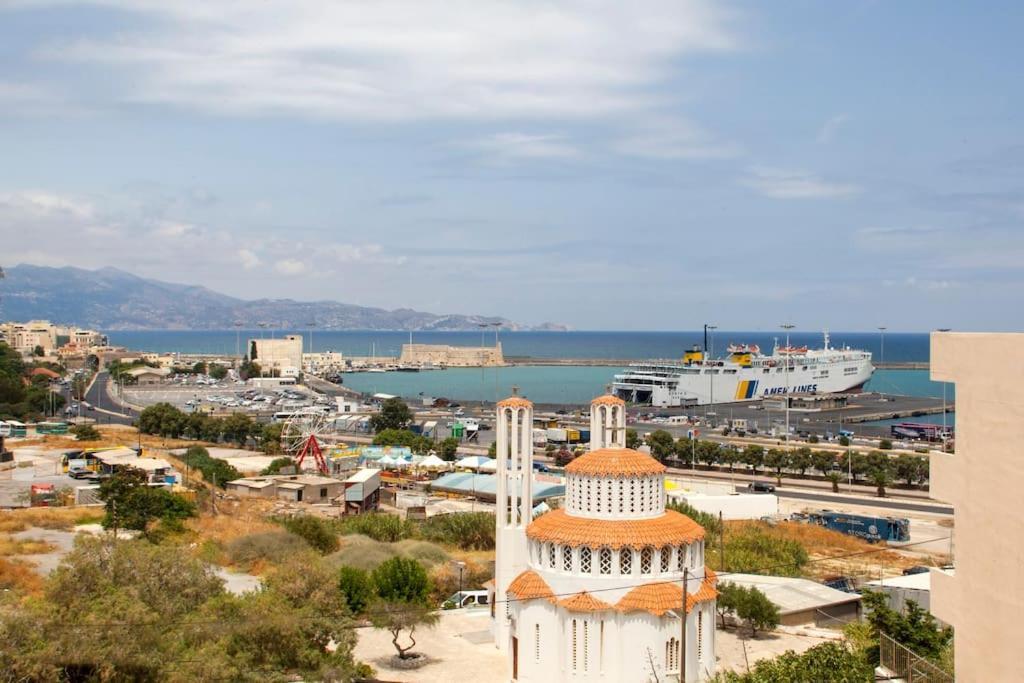 Minimal Loft Art With Sea View Over Heraklion Harbour Dış mekan fotoğraf